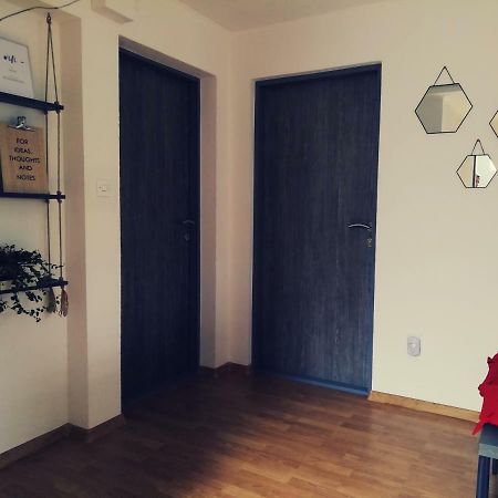 Artisan House Meraki Udbina Εξωτερικό φωτογραφία