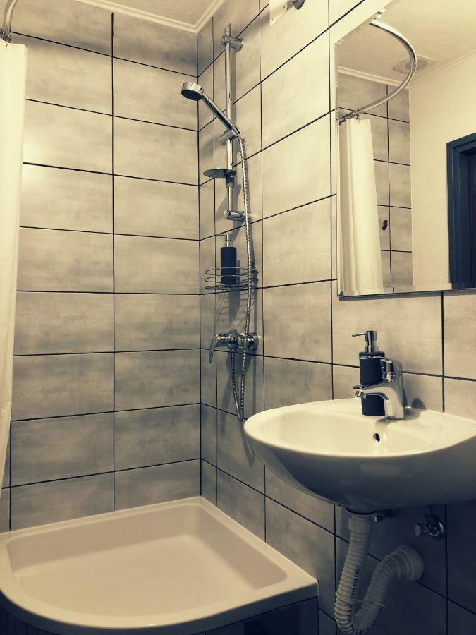 Artisan House Meraki Udbina Εξωτερικό φωτογραφία