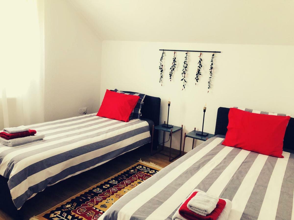 Artisan House Meraki Udbina Εξωτερικό φωτογραφία